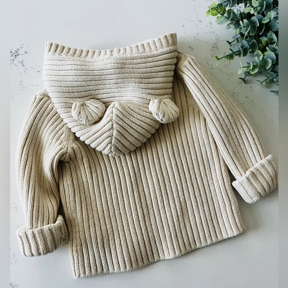 Baby Gap Ribbed Teddy Bear knit Cardigan Size 6-12m